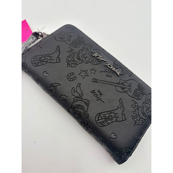 Betsey Johnson Black Embossed Western Skull Guitar Zip Around Wallet NWT - Picture 1 of 6